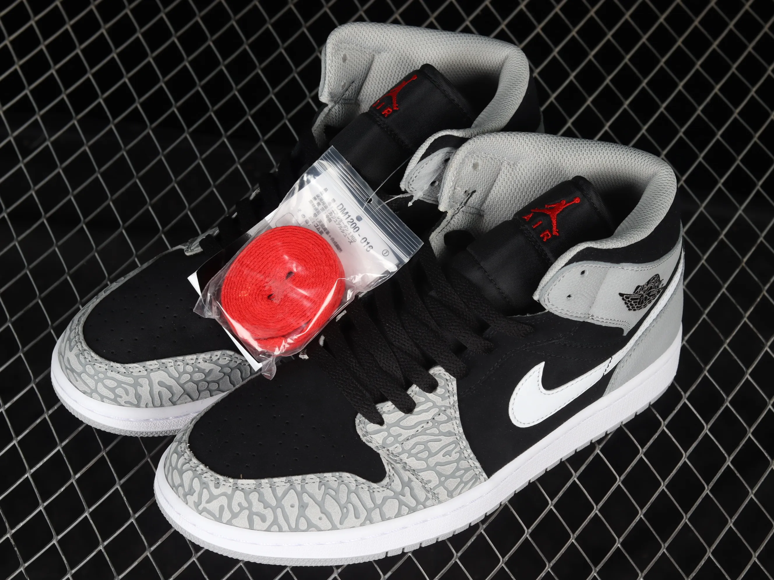 All categories Air Jordan Jordan series basketball shoes Air Jordan 1 Mid G version pure original Air Jordan 1 Mid "Elephant Toe" AJ1 Joe 1 crackle elephant Chinese basketball shoes DM1200-016